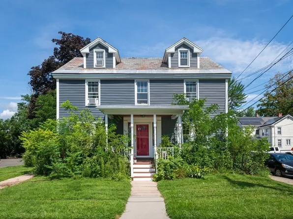 24 Summer St, Easthampton, MA 01027