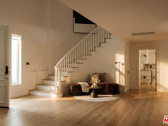 4th image of 24049 Chestnut Way