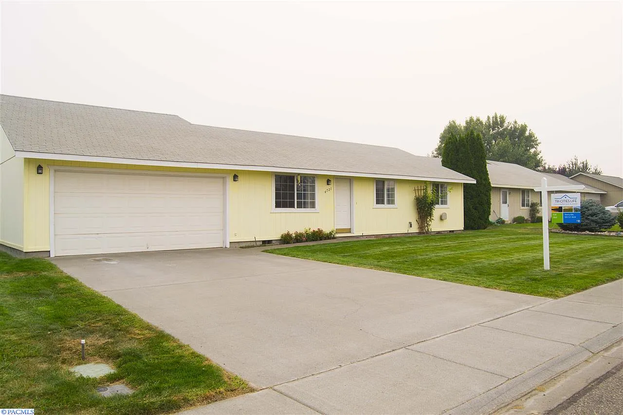 4721 Daisy St photo 1
