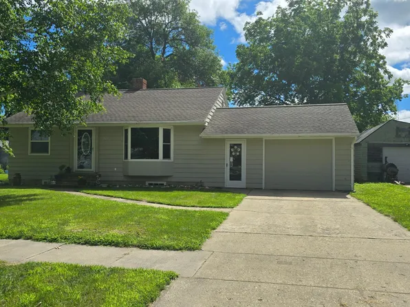 425 Rohrer St, Round Lake, MN 56167