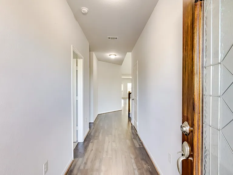 6601 Avila Way — Photo 5