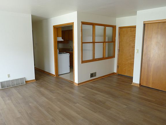 5th image of 226 W Central Ave APT 6