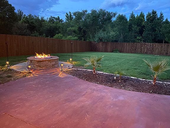 Pack patio/gas Firepit 