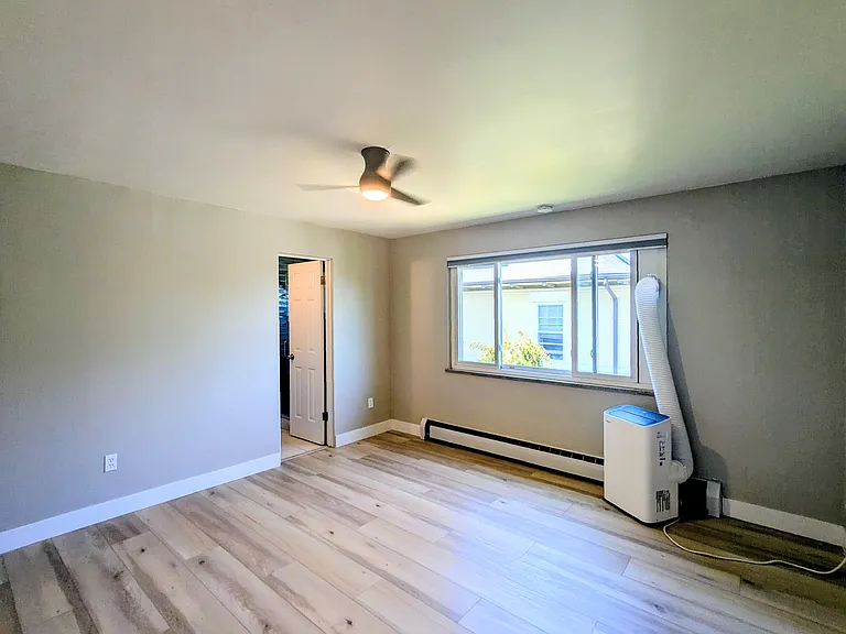 200 N Sherman St #9 — Photo 17