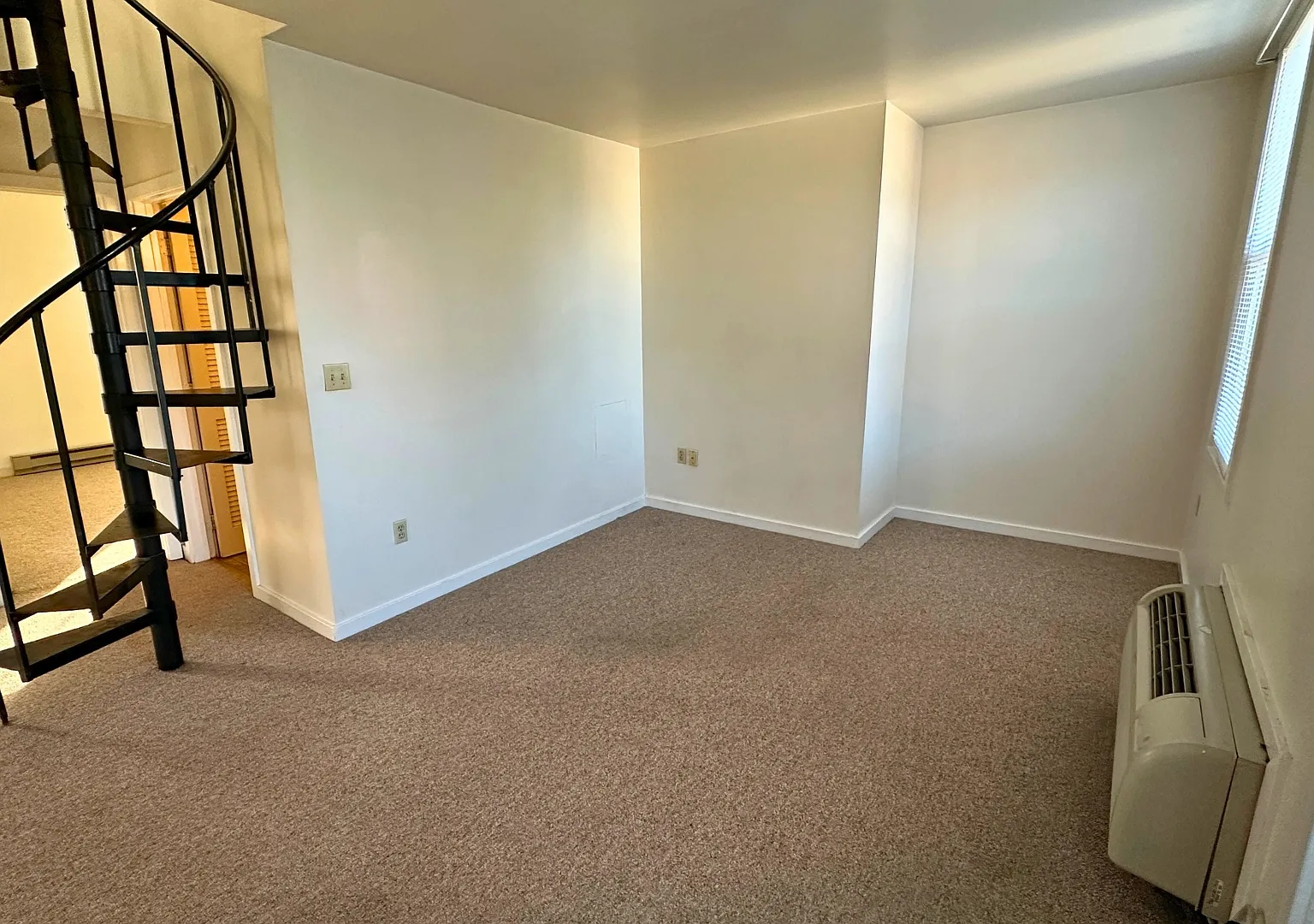 2 bed, $1,150 — Photo 4