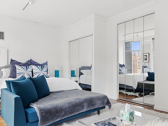 3rd image of 250 E 54th St APT 7E