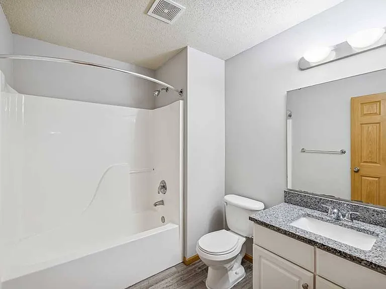 Pinebrook Apartments — Photo 122