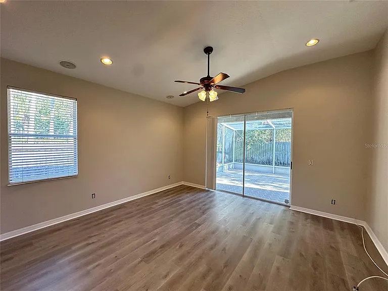 8037 Moccasin Trail Dr — Photo 11