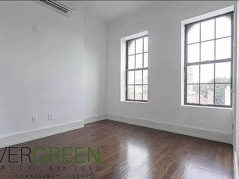 26 Covert St #2 — Photo 8