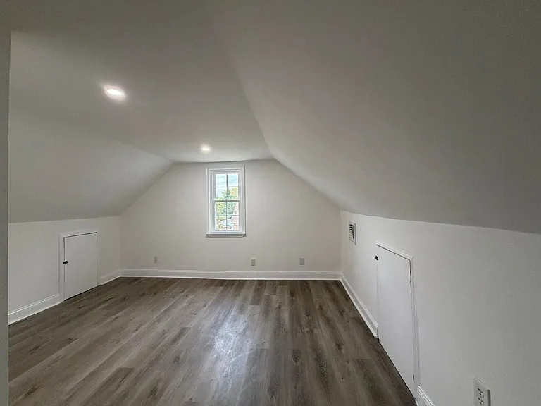 139 Lee Ave NE — Photo 15