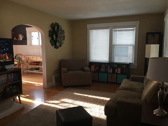 3rd image of 1808 Holmes Ave