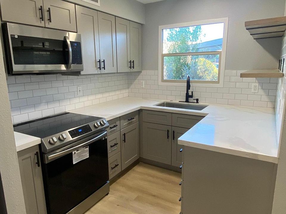1st image of 4028 N PARKWAY Avenue