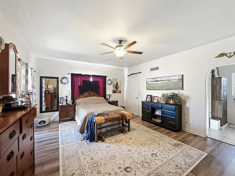 1033 E Irvine Rd #A — Photo 13
