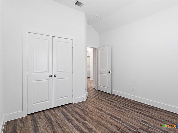 5th image of 314 Cardinal Dr