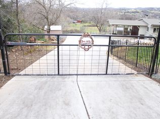 11285 Joeger Rd, Auburn, CA 95602