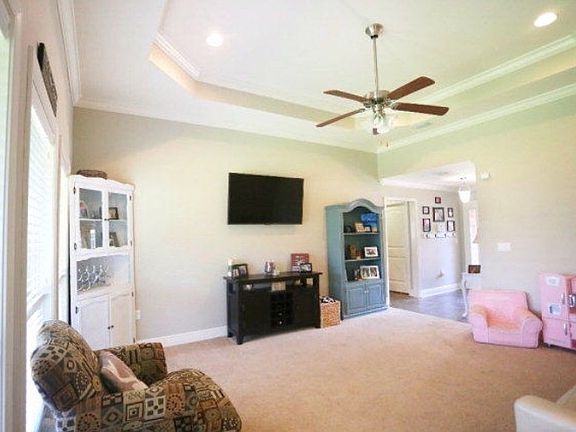 5th image of 214 Farringdon Blvd