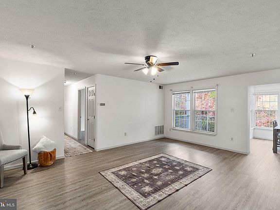 2nd image of 1404 Golden Rod Ct #6