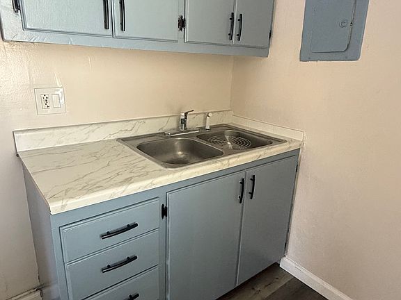 2nd image of 1895 W 23rd St APT 3