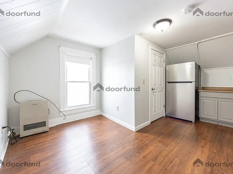 123 Union Ave #10 — Photo 2