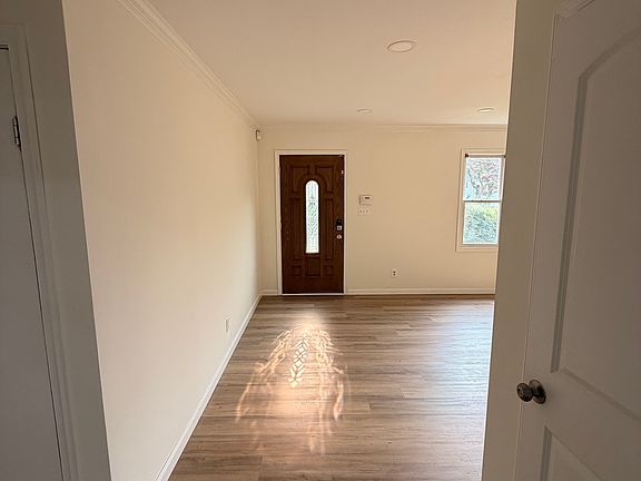 5th image of 8617 Sturgis St