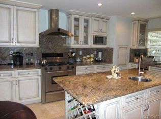 18135 Burbank Blvd UNIT 4, Tarzana, CA 91356