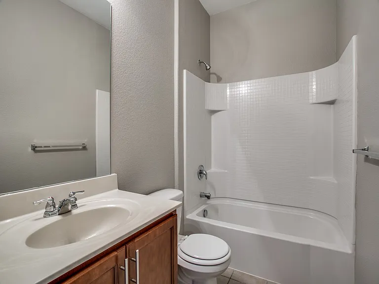 101 Tanglewood Dr — Photo 4