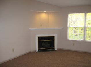 444 Maplestone Ln, Centerville, OH 45458