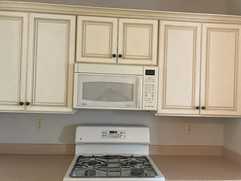 118 Madison Way — Photo 32