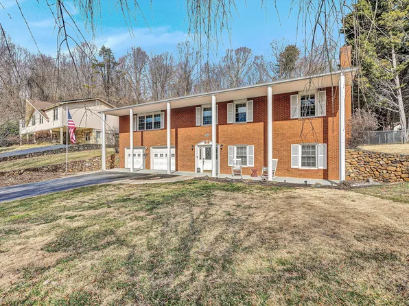 5944 Cartwright Dr, Roanoke, VA 24018