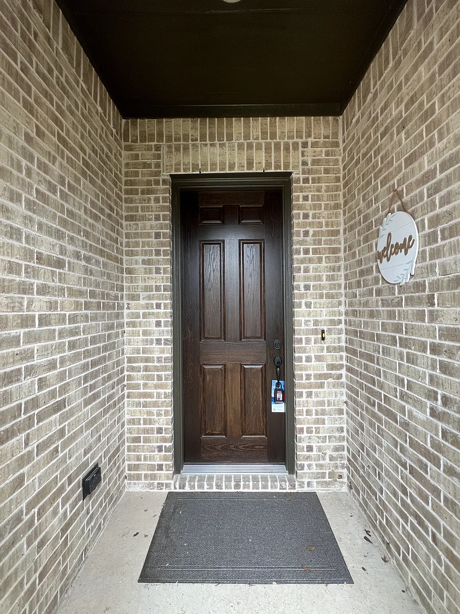 Building Photo - 8137 Maybury