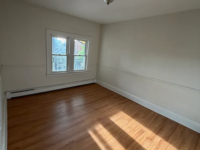 479 Broad St #3S — Photo 8