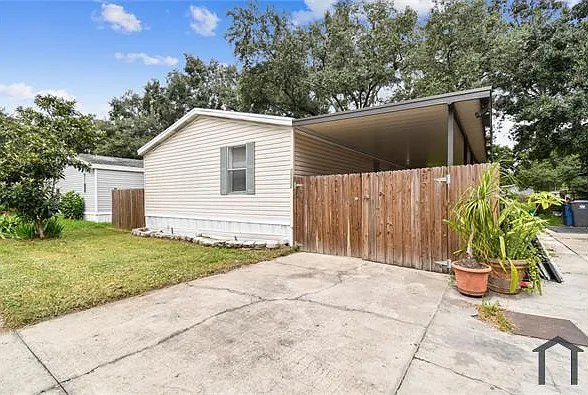 10607 Bay Hills Cir