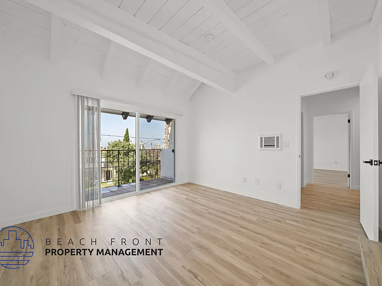 708 N. Juanita Ave. — Photo 13