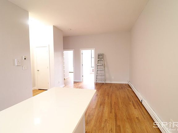 4th image of 857 Atlantic Ave APT 2L