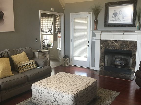3rd image of 1728 Katelyn Ct SE