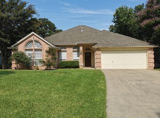 308 Cecile Ct, Arlington, TX 76013
