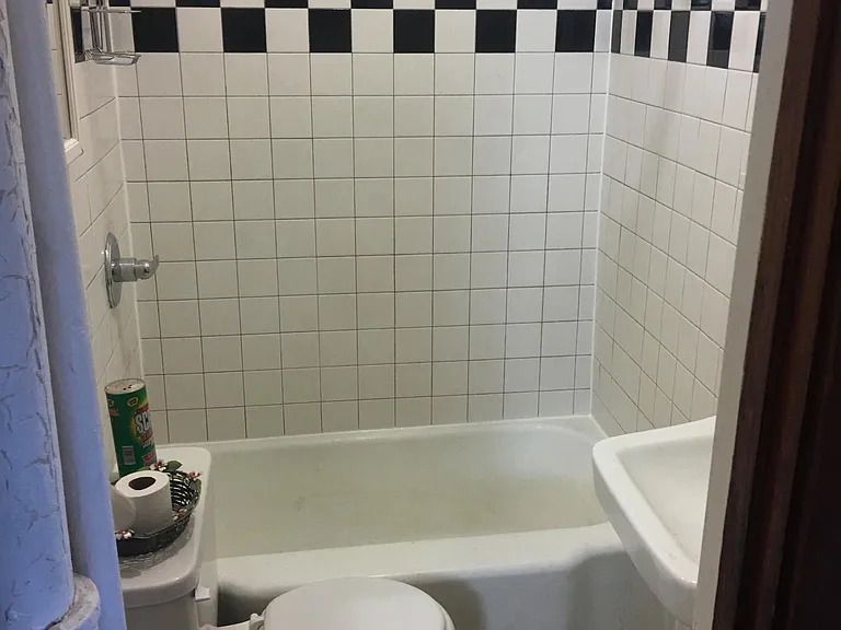 3419 N Hamlin Ave #1 — Photo 6
