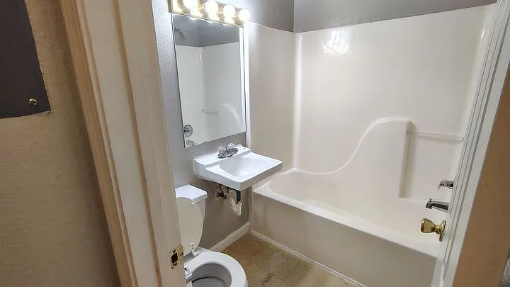 Cornerstone Apartments — Photo 4