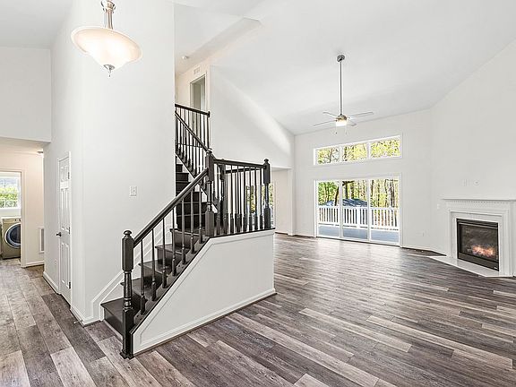 5th image of 218 Cross Creek Ct