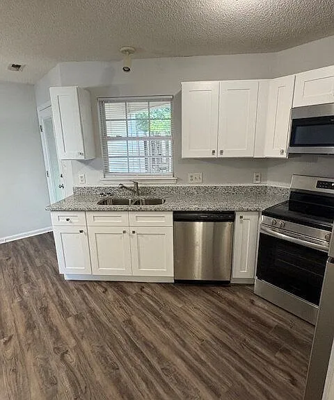 2511 Bluff View Ct #B — Photo 4