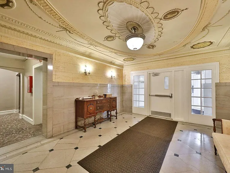 6655 McCallum St #309E — Photo 17
