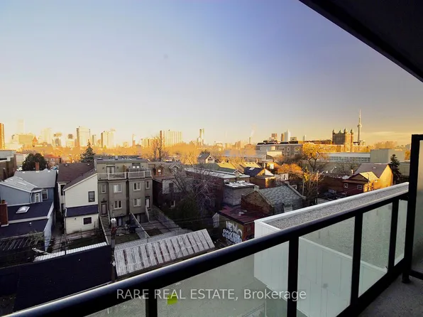 783 Bathurst St, Toronto, ON