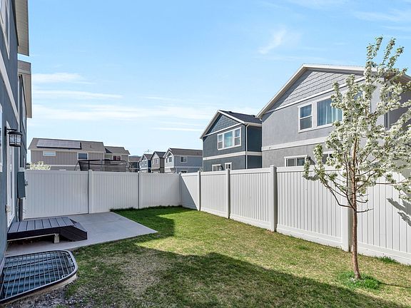 2nd image of 8703 N Riviera Aly