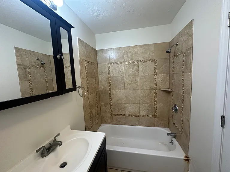 8 Grant St #18 — Photo 15