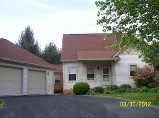 3901 E Stonegate Ct, Bloomington, IN 47401