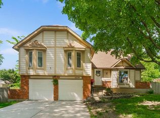 16220 W 144th St, Olathe, KS 66062