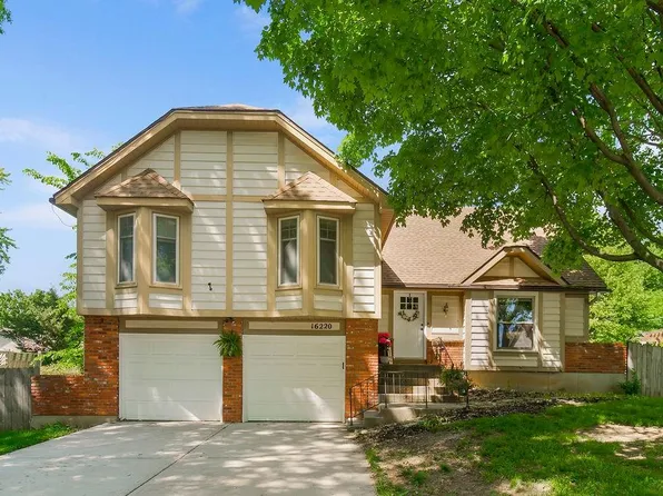 16220 W 144th St, Olathe, KS 66062