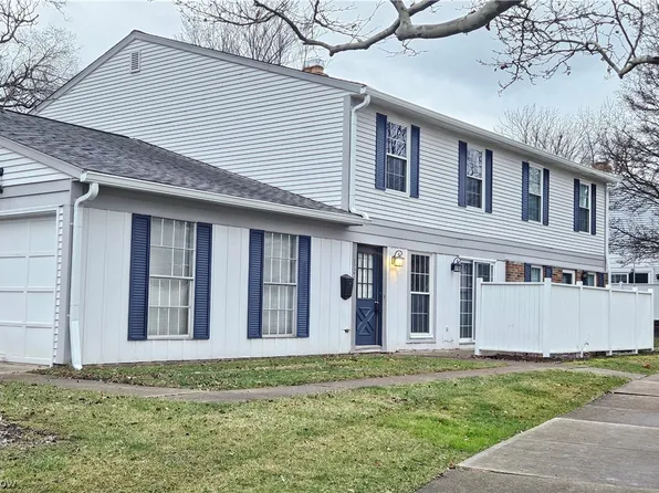 20395 Williamsburg Ct #222B, Middleburg Heights, OH 44130