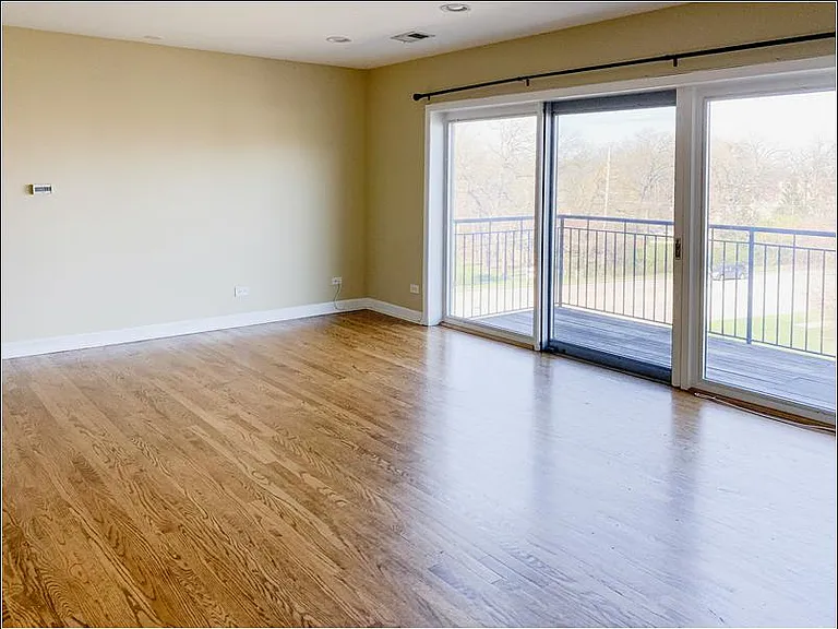 9601 Golf Rd #401 — Photo 7