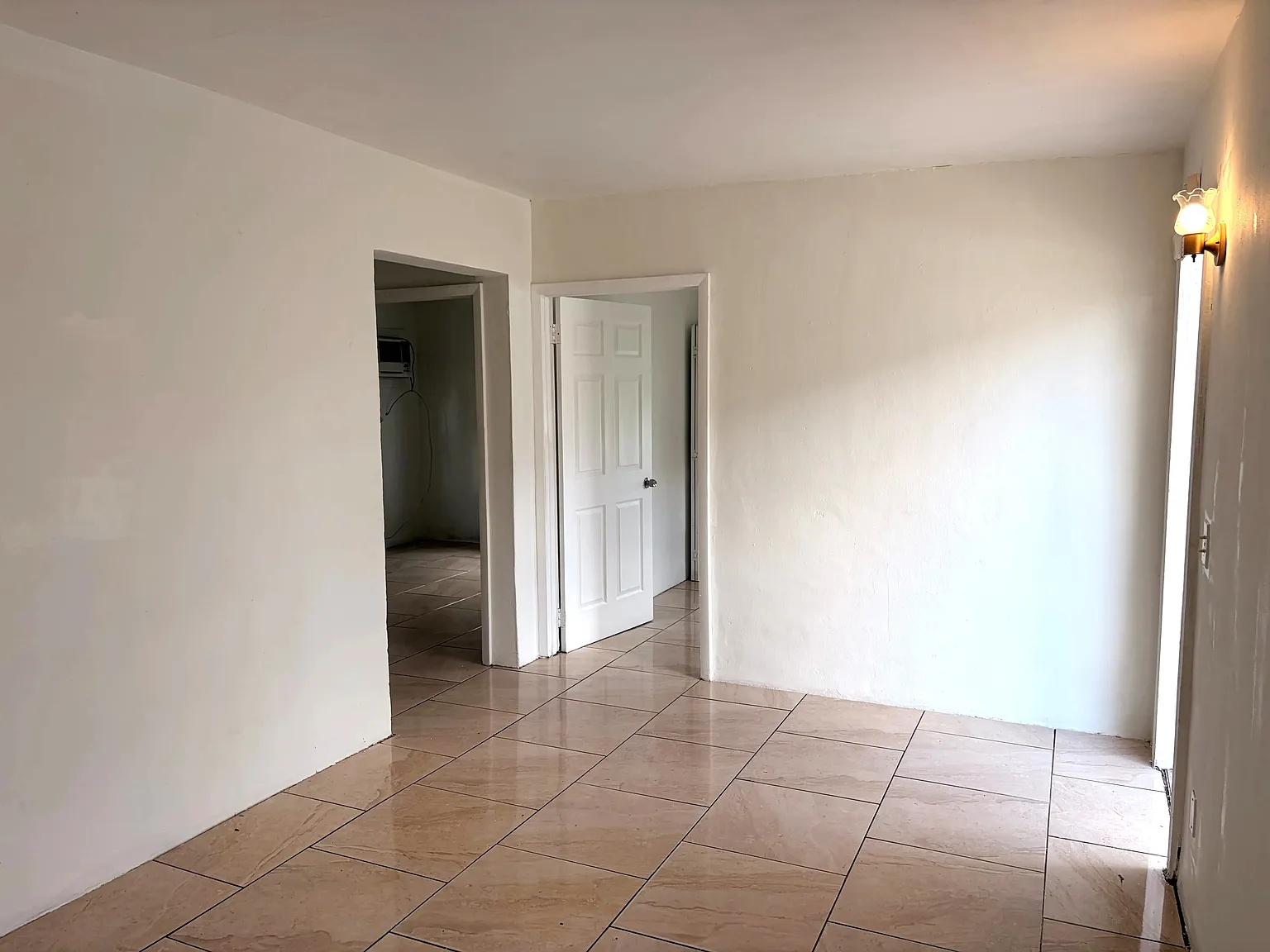 1310 Nw 9th Pl - Anderson - 1 — Photo 2